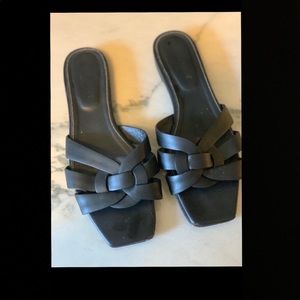 YSL Tribute Flat Sandal, Smooth Leather 39/38.5